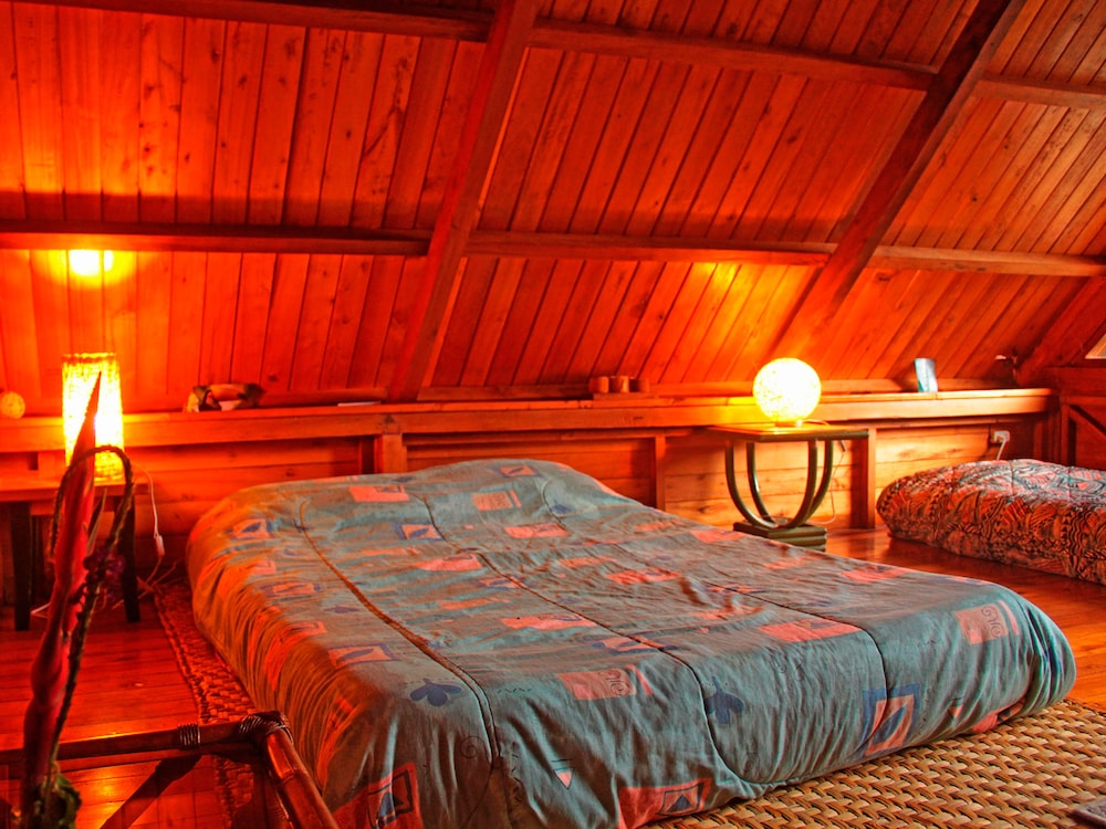 Comfort Chalet, 3 Bedrooms, 2 Bathrooms, Garden View (Eco Chalet) photo 2