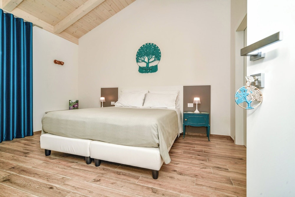 Double or Twin Room photo 1