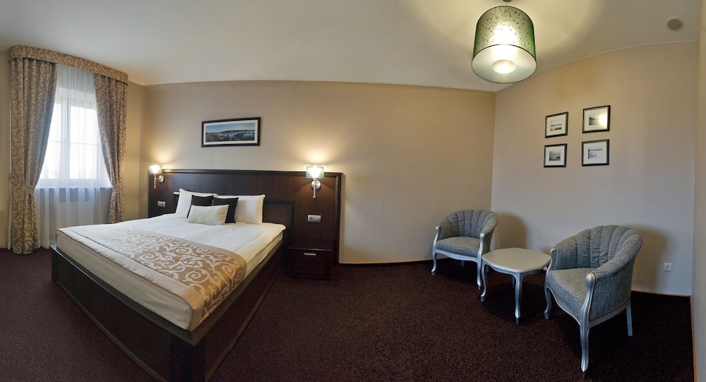 Suite, 1 Bedroom photo 3