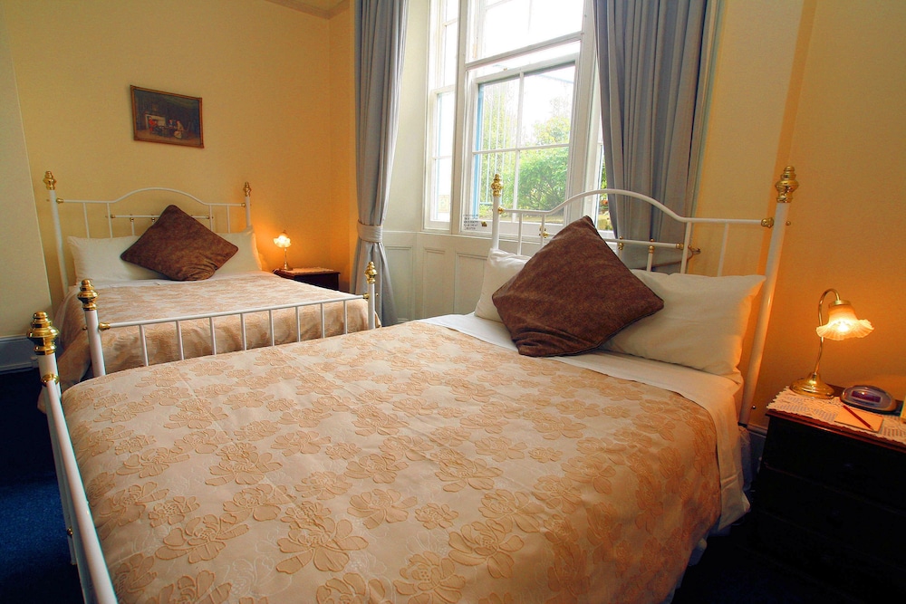 Twin Suite