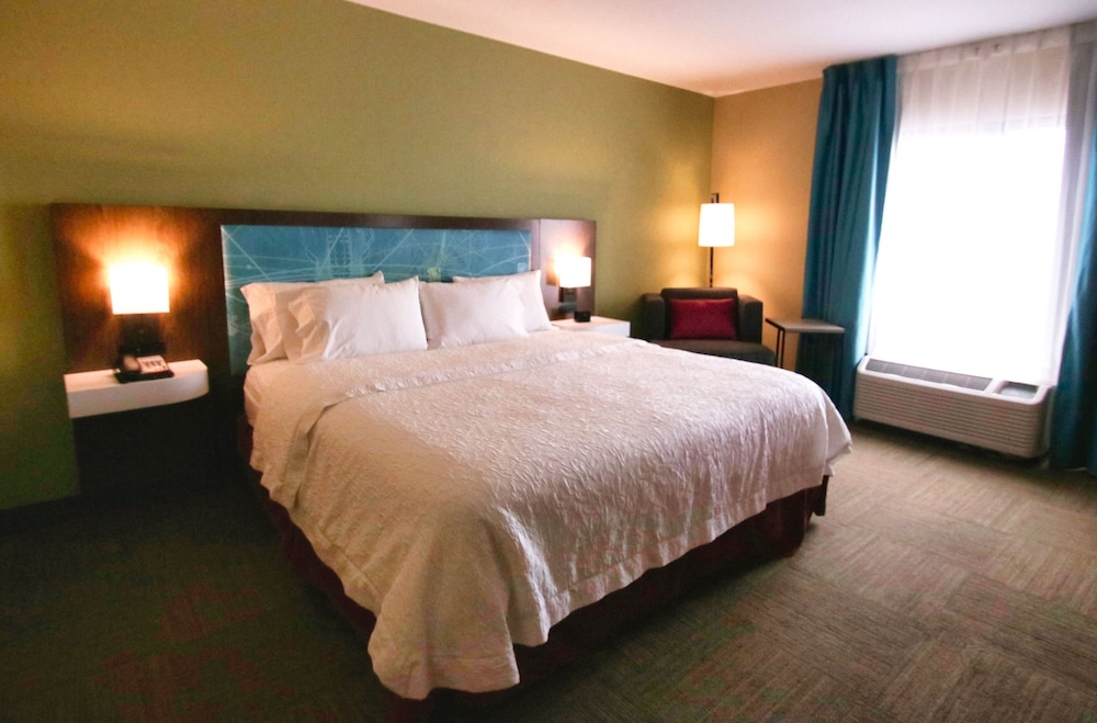 Room, 1 King Bed, Accessible, Non Smoking - Photo 2