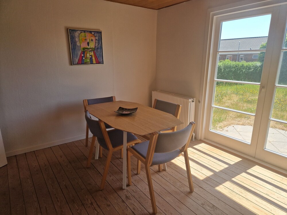 Basic Apartment photo 1