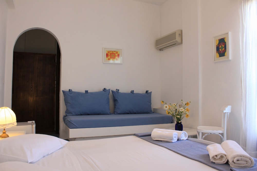 Standard Room photo 3