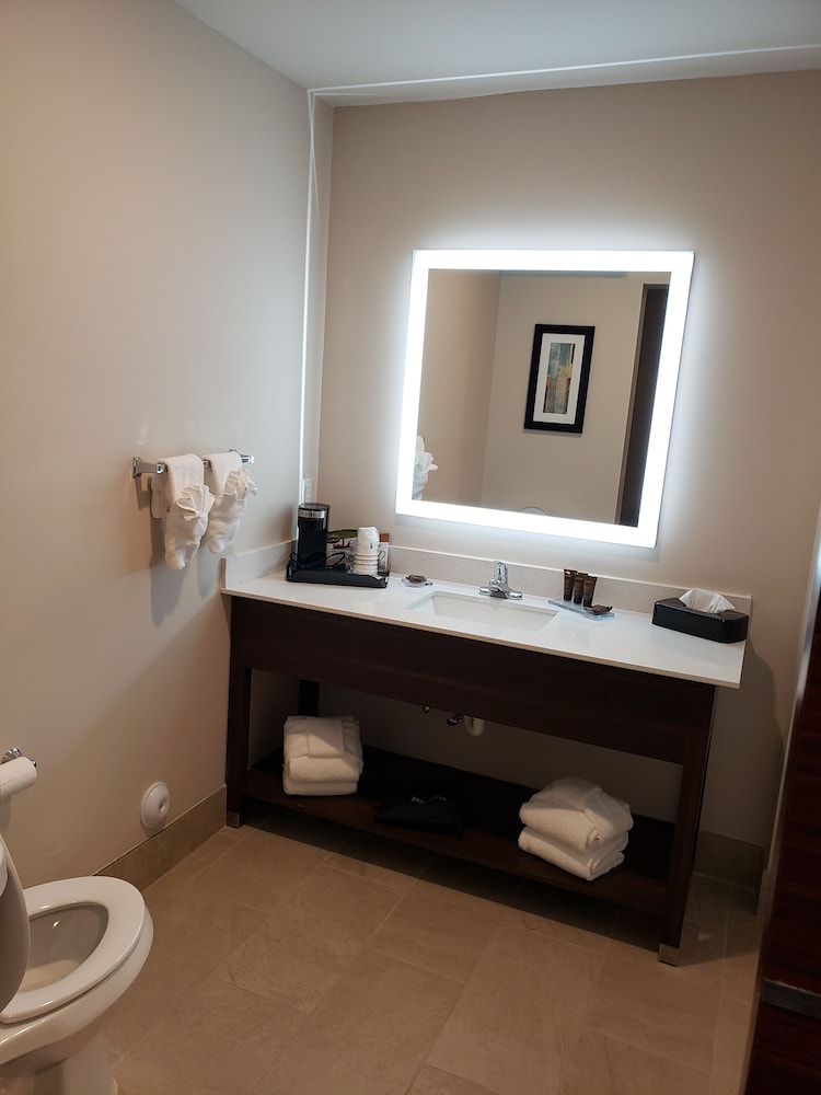 Deluxe Room, 2 Queen Beds, Accessible, Non Smoking (Bathtub) - Photo 5