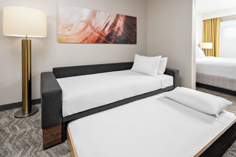 Suite, 2 Double Beds - Photo 3