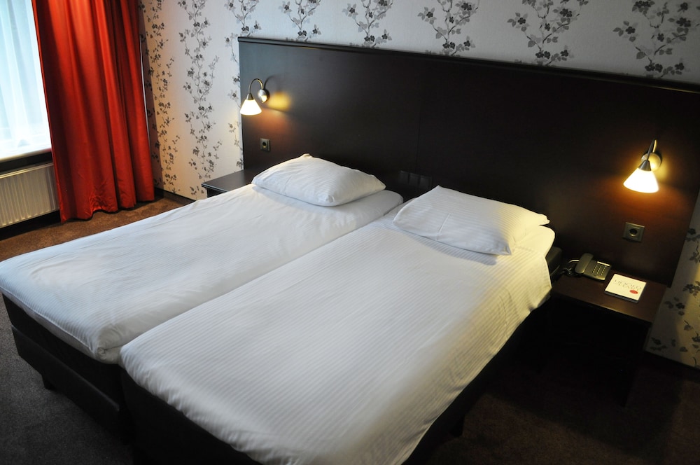 Standard Double Room, Garden View