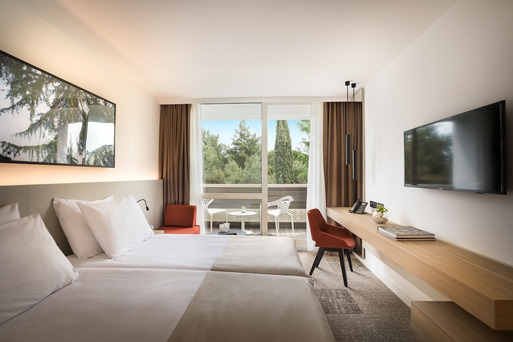 Junior Suite, Balcony - Photo 1