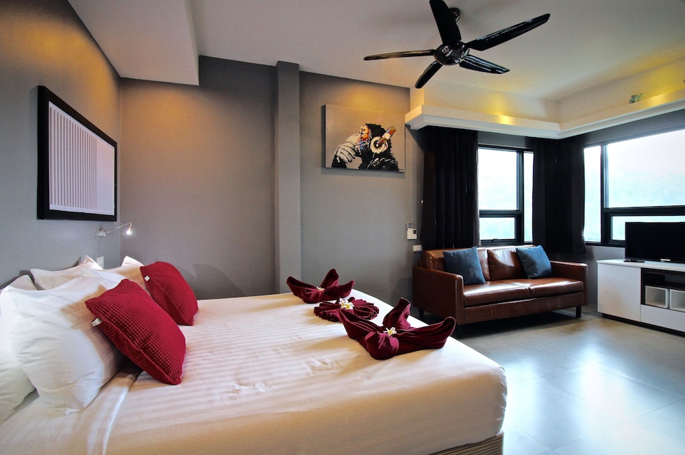 Deluxe Room, 1 Bedroom, Kitchenette, Sea View