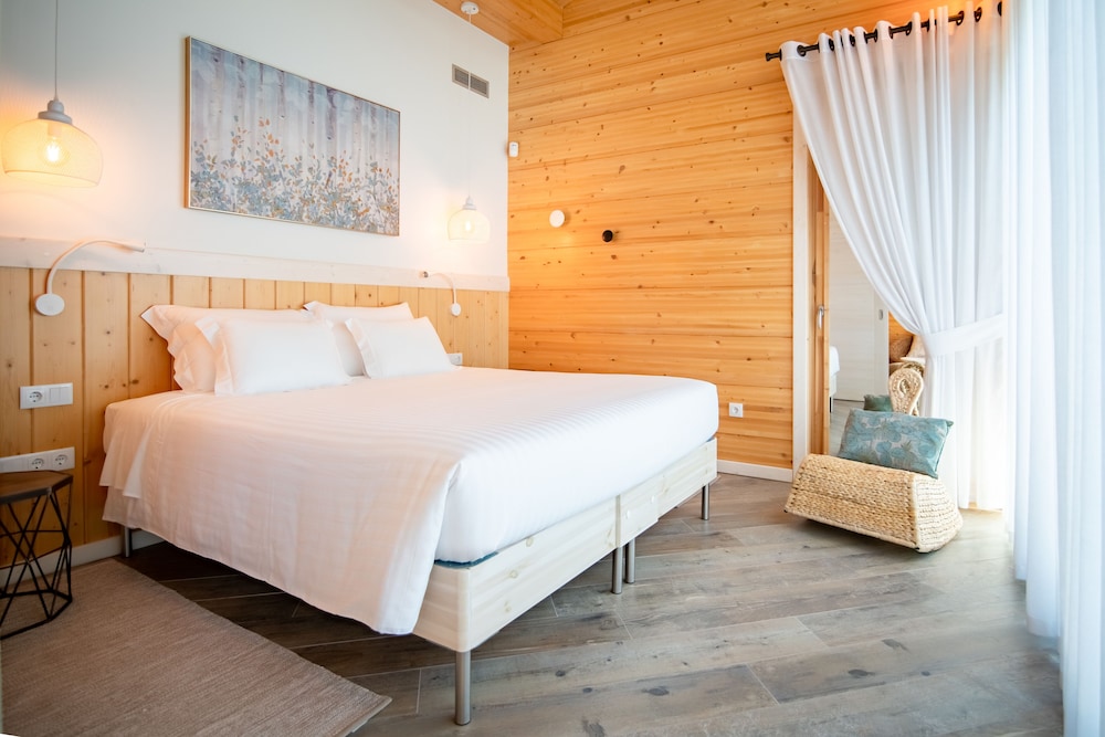 Standard Bungalow, Balcony (Spa Access)