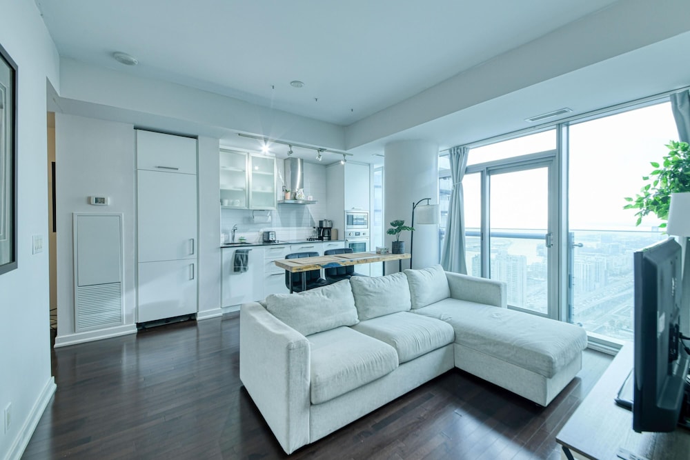 Presidential Apartment thumbnail 6