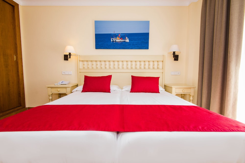 Double Room Single Use, Balcony photo 2