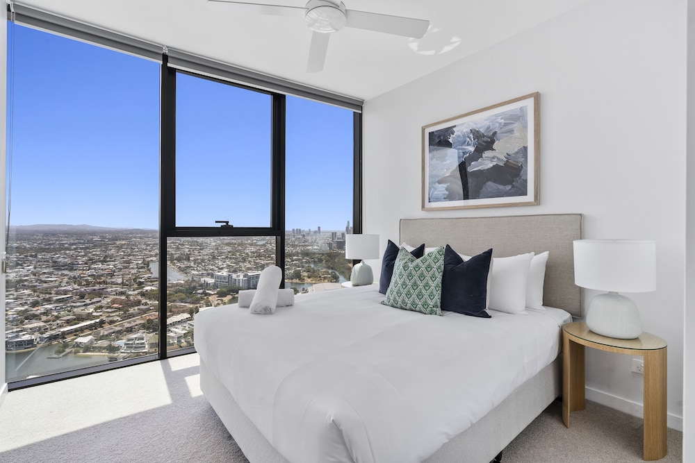 2 Bedroom High Floor (Level 40+) photo 1