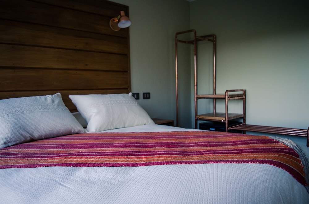 Standard Double Room, 1 Queen Bed, Mountain View photo 2