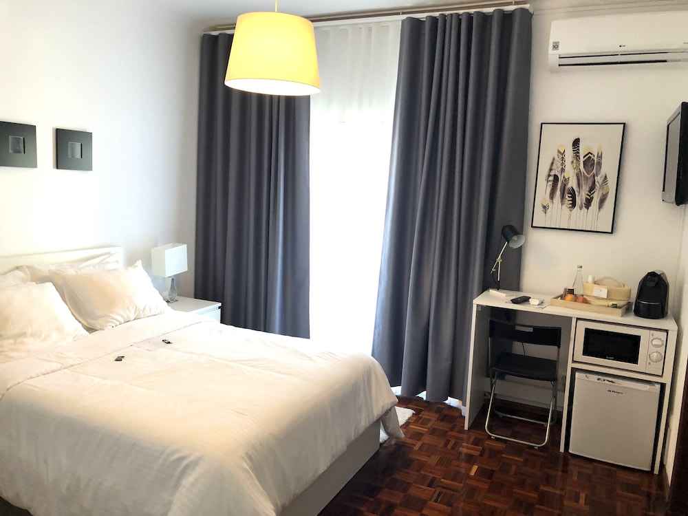 Double Room, Balcony, Garden View (with Private Bathroom)