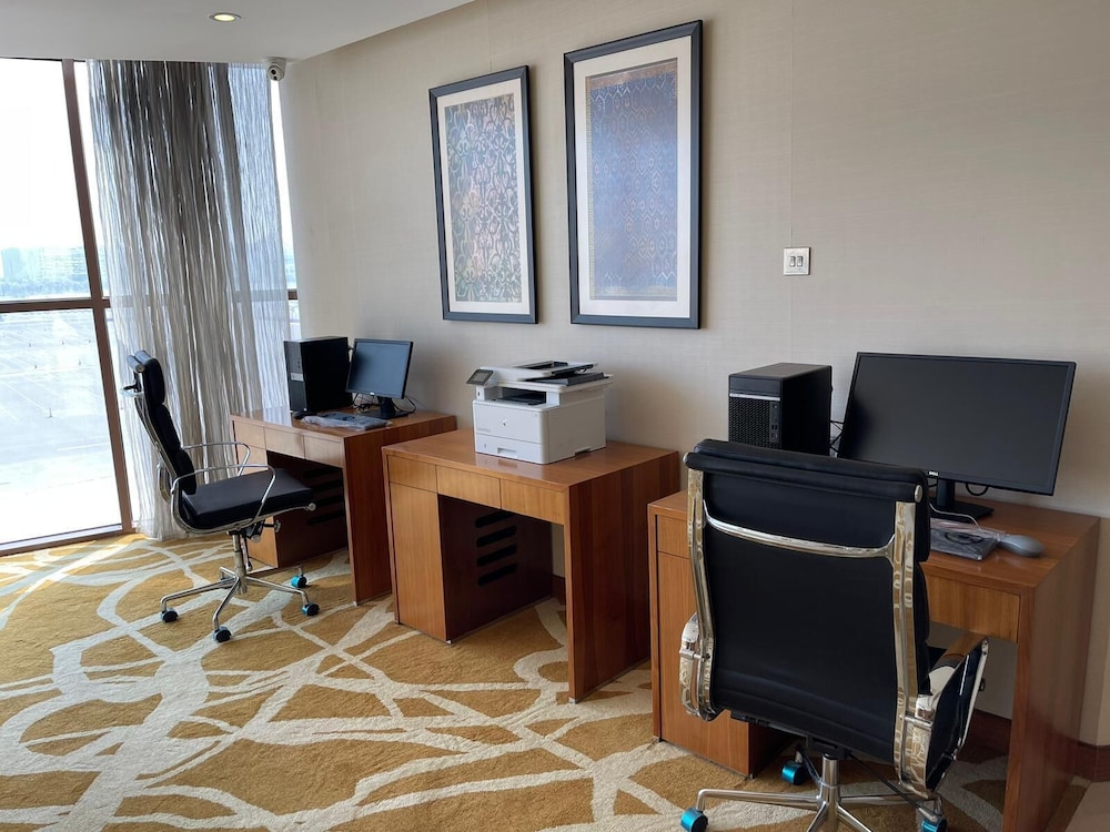 Deluxe Double or Twin Room - Photo 17