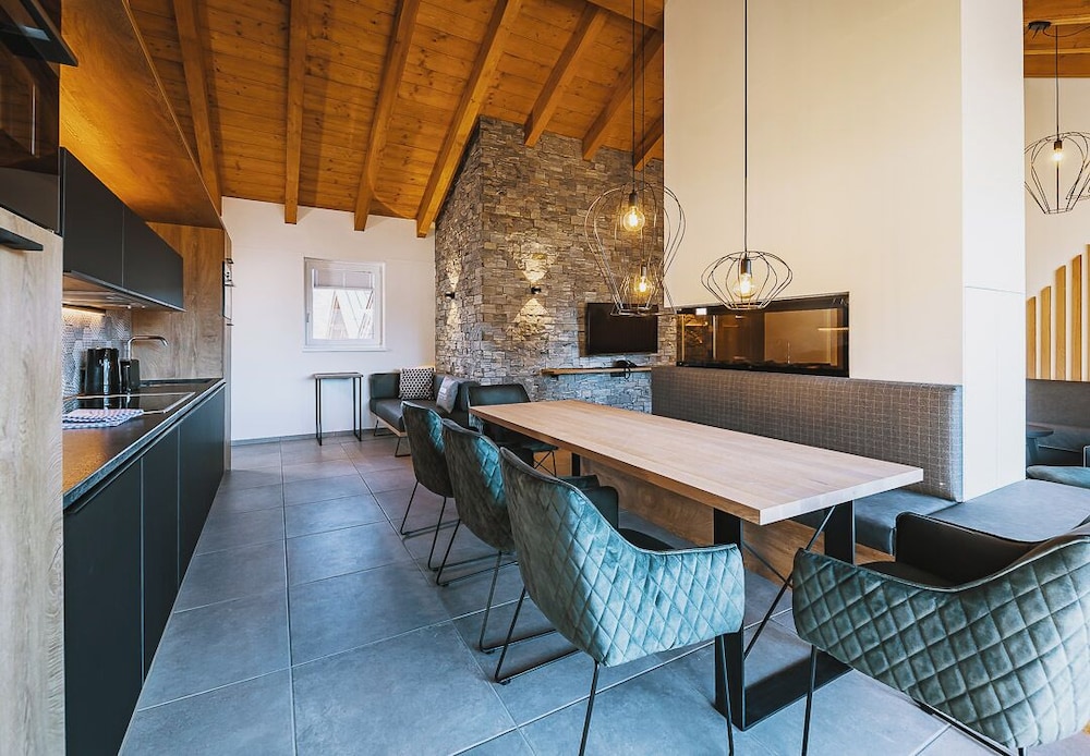 Penthouse, 4 Bedrooms, Sauna (Penthouse;with Sofabed)