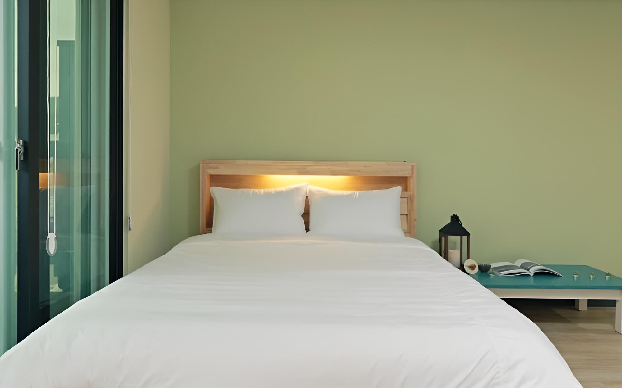 Room (2-C) - Photo 3