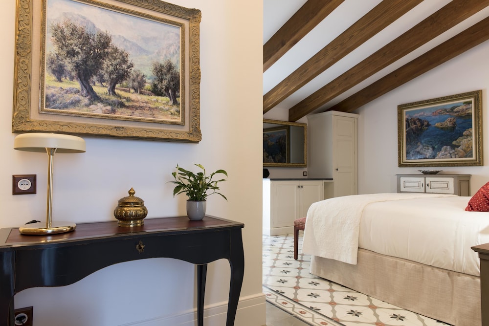 Double Deluxe Room with Spa Access