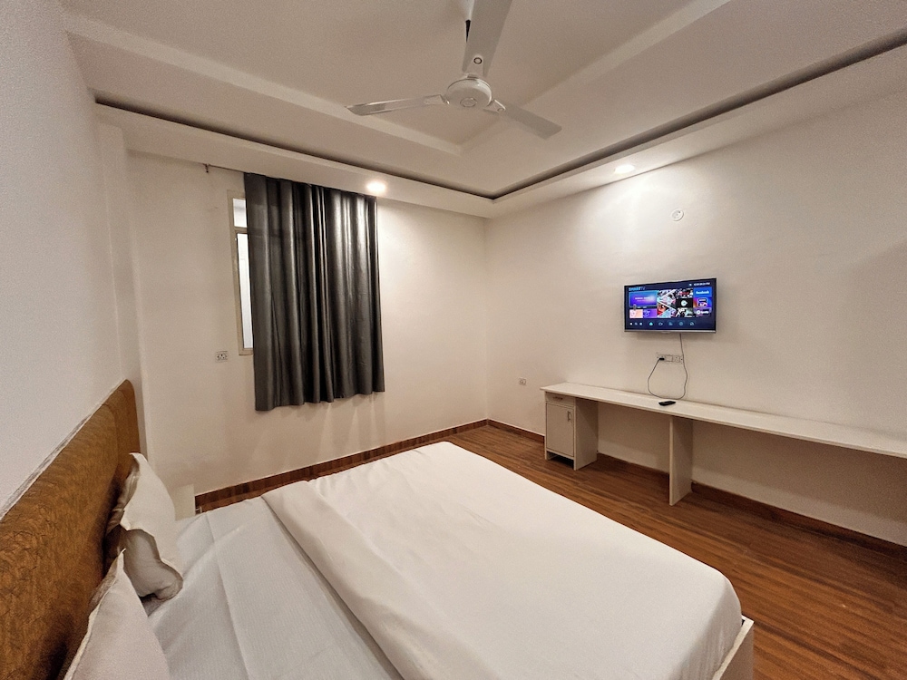 Deluxe Suite