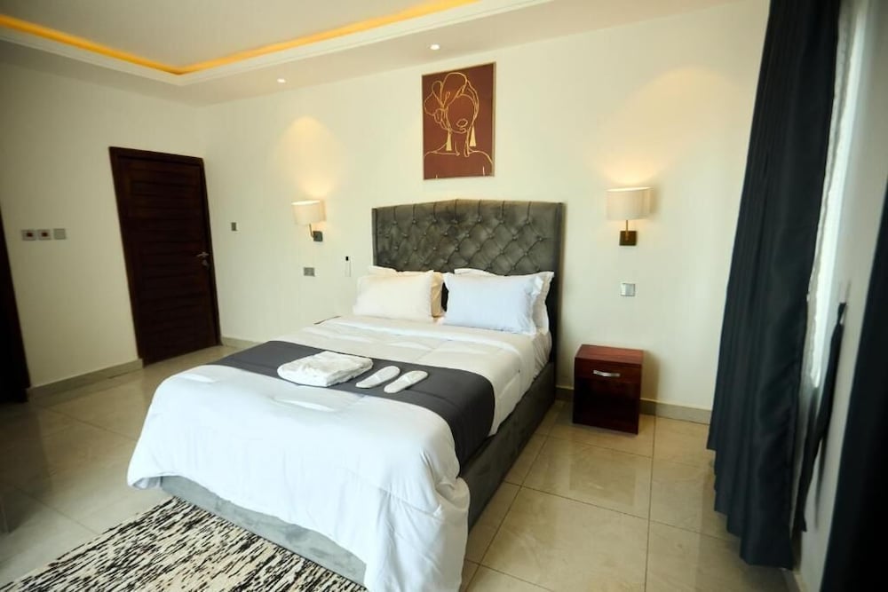 Grand Suite, Pool View