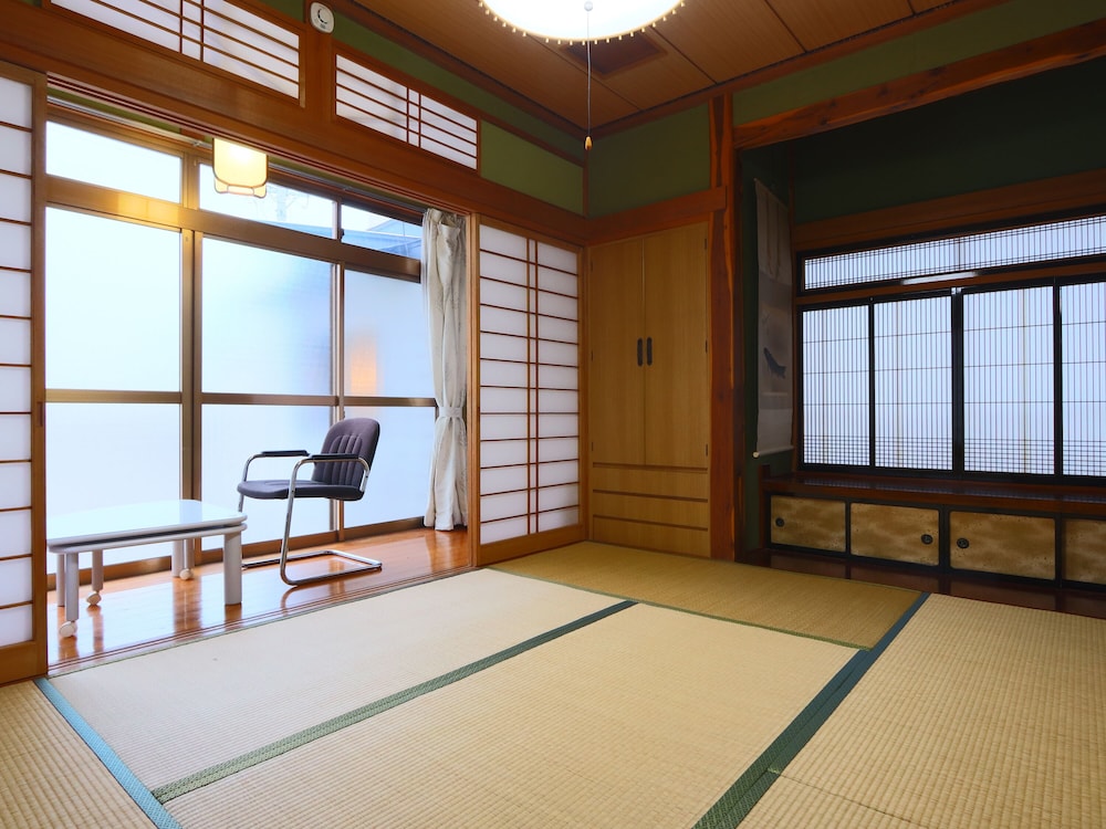 Japanese Style Economy Twin Room photo 1