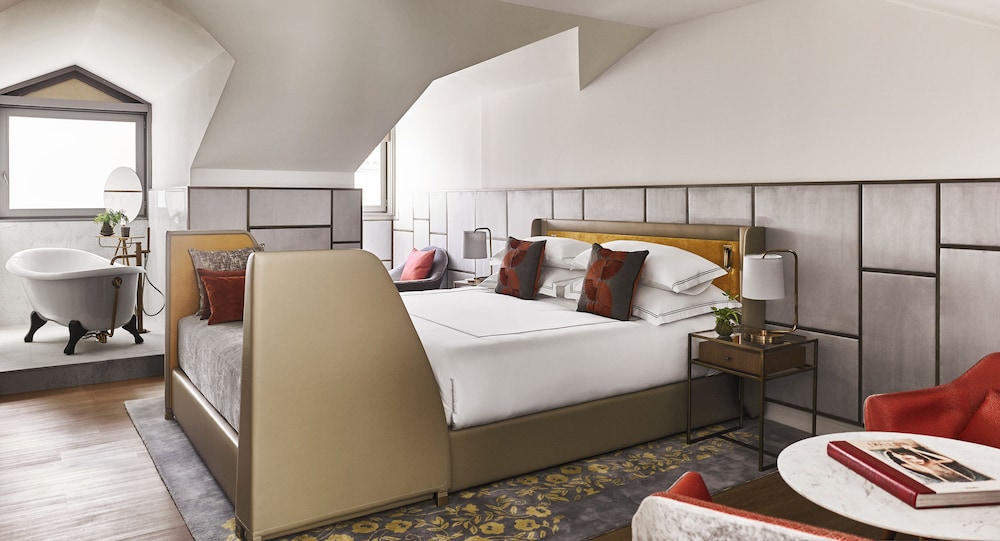 Royal Suite photo 3