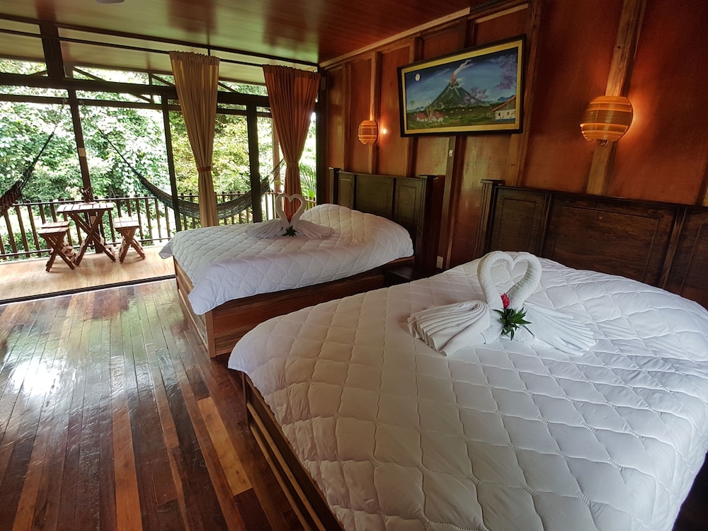 Deluxe Bungalow photo 2