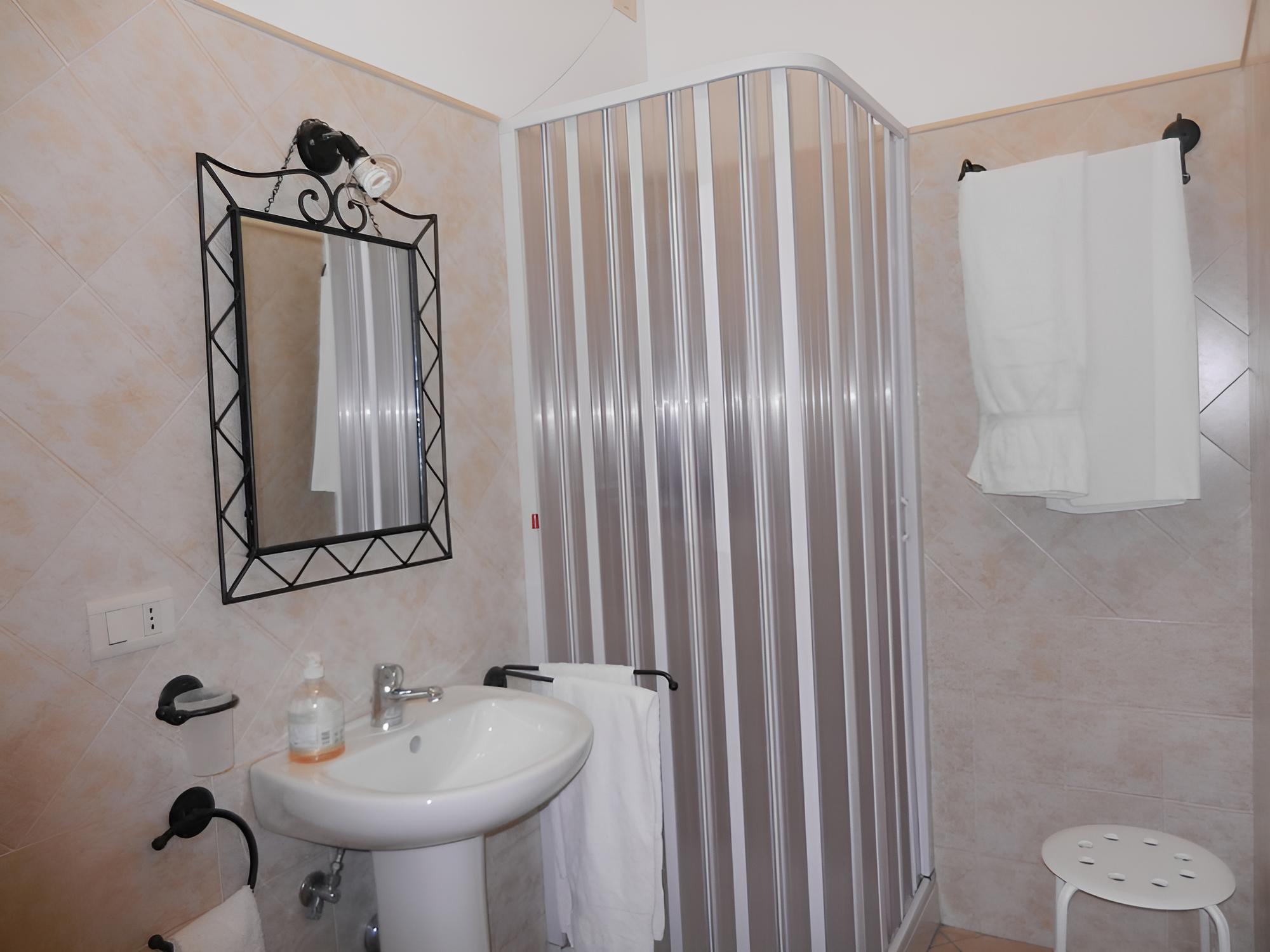 Double or Twin Room, Private Bathroom, Garden View