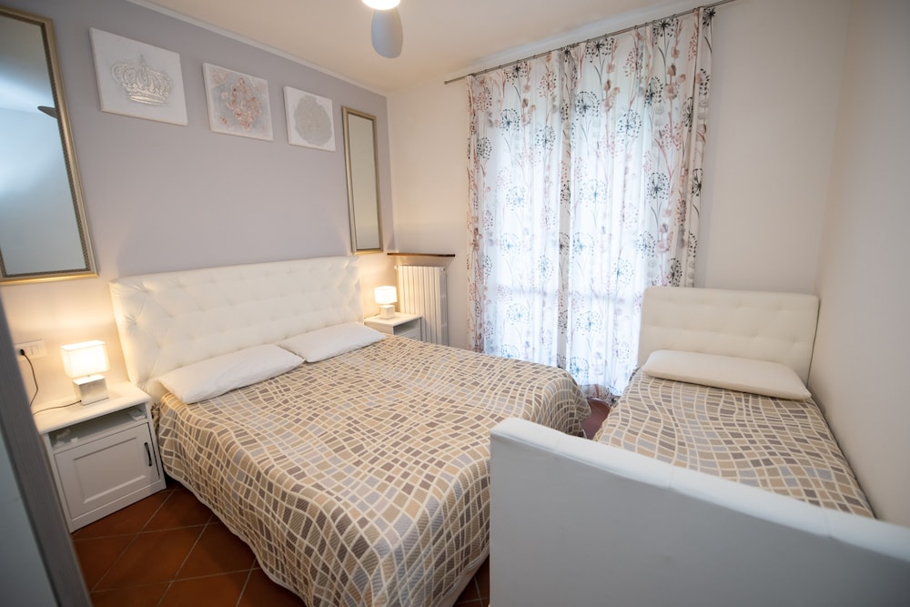 Family Apartment photo 3