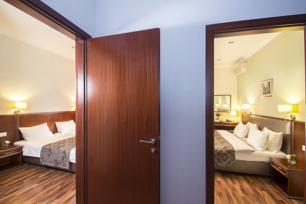 Family Suite - Photo 2
