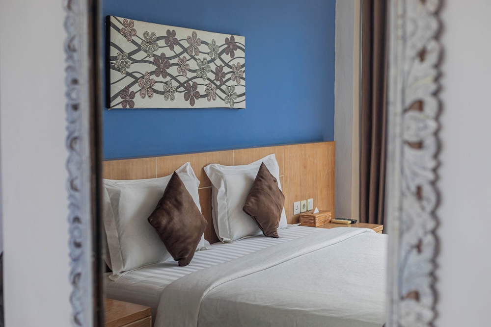 Deluxe Double Room, Pool View - Photo 8