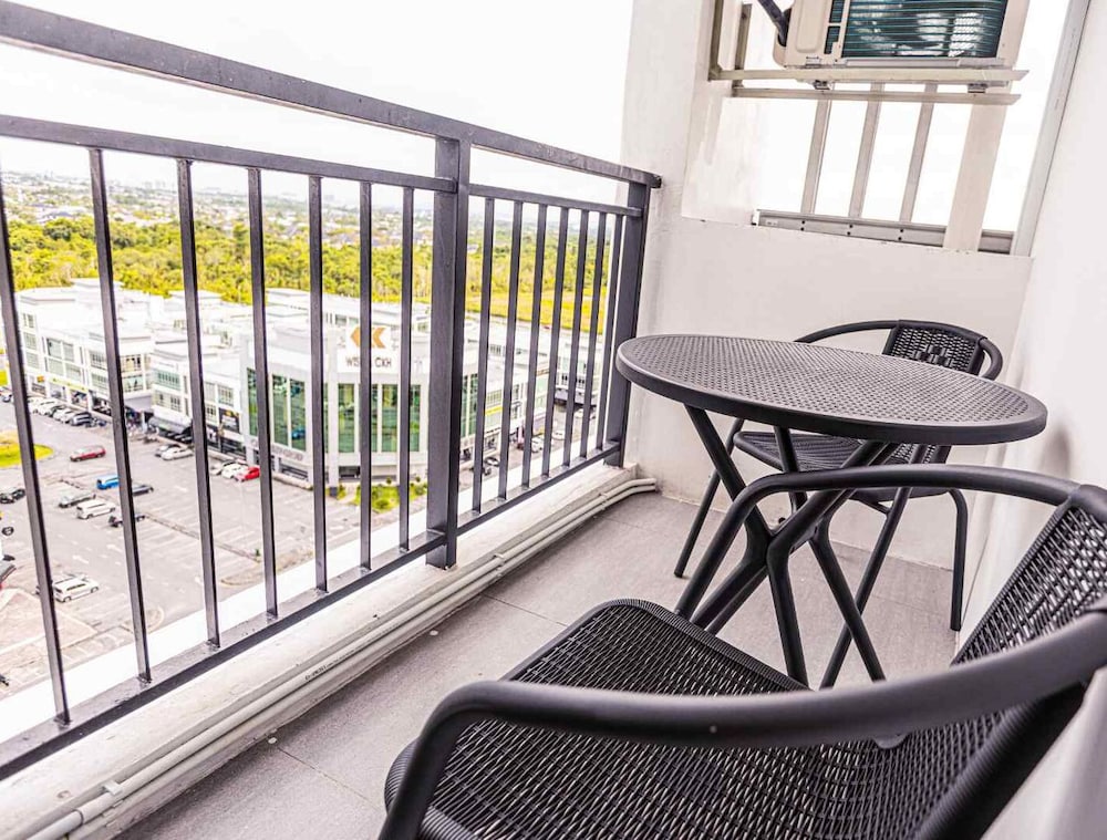 Family Apartment - Photo 9