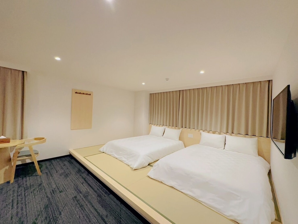 Family Twin Room