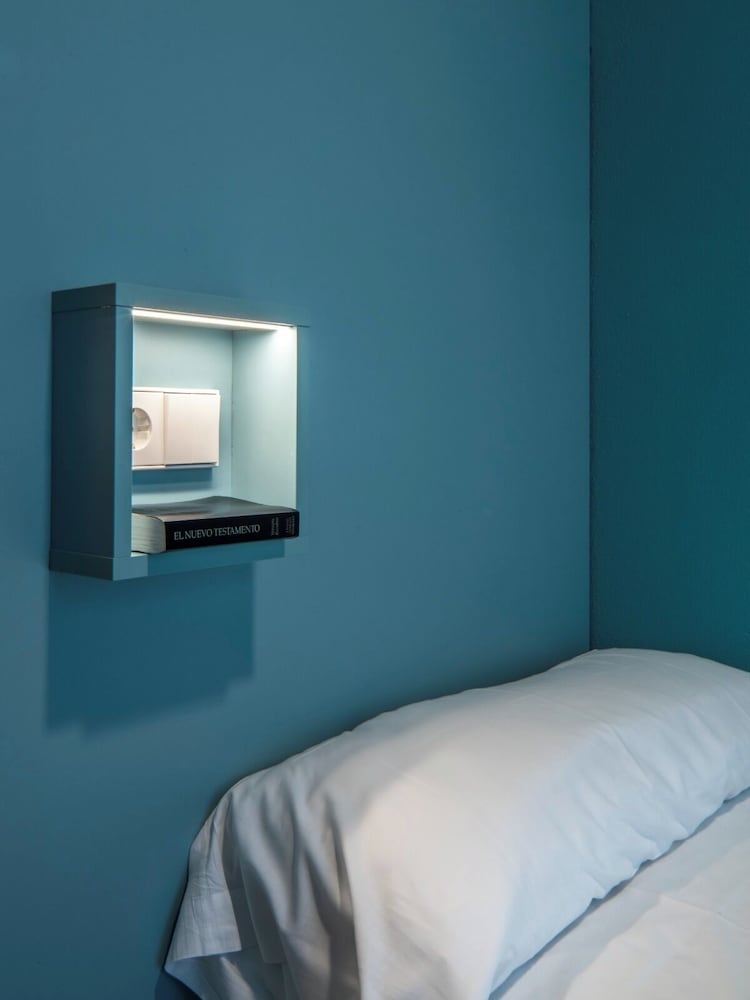 Basic Single Room photo 2