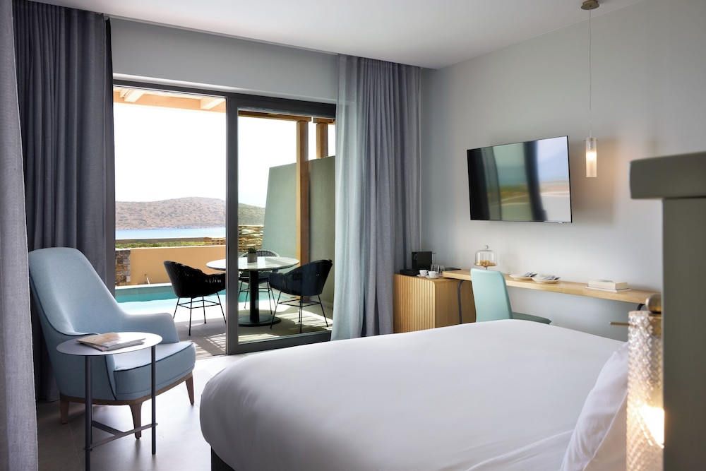 Superior Fam Room-Private pool -Sea View