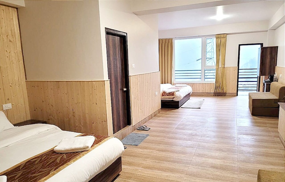 Family Double Room photo 3