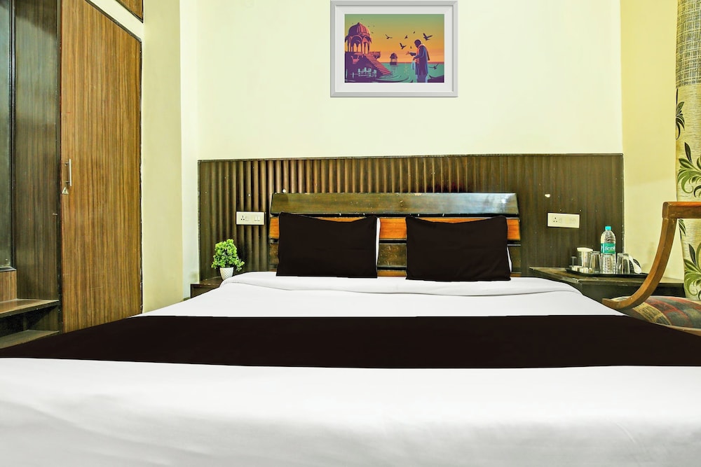 Deluxe Room, City View