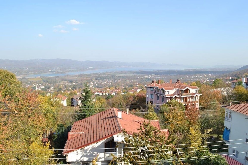 Deluxe Apartment, 2 Bedrooms, Terrace, Lake View (Gardenya) photo 2