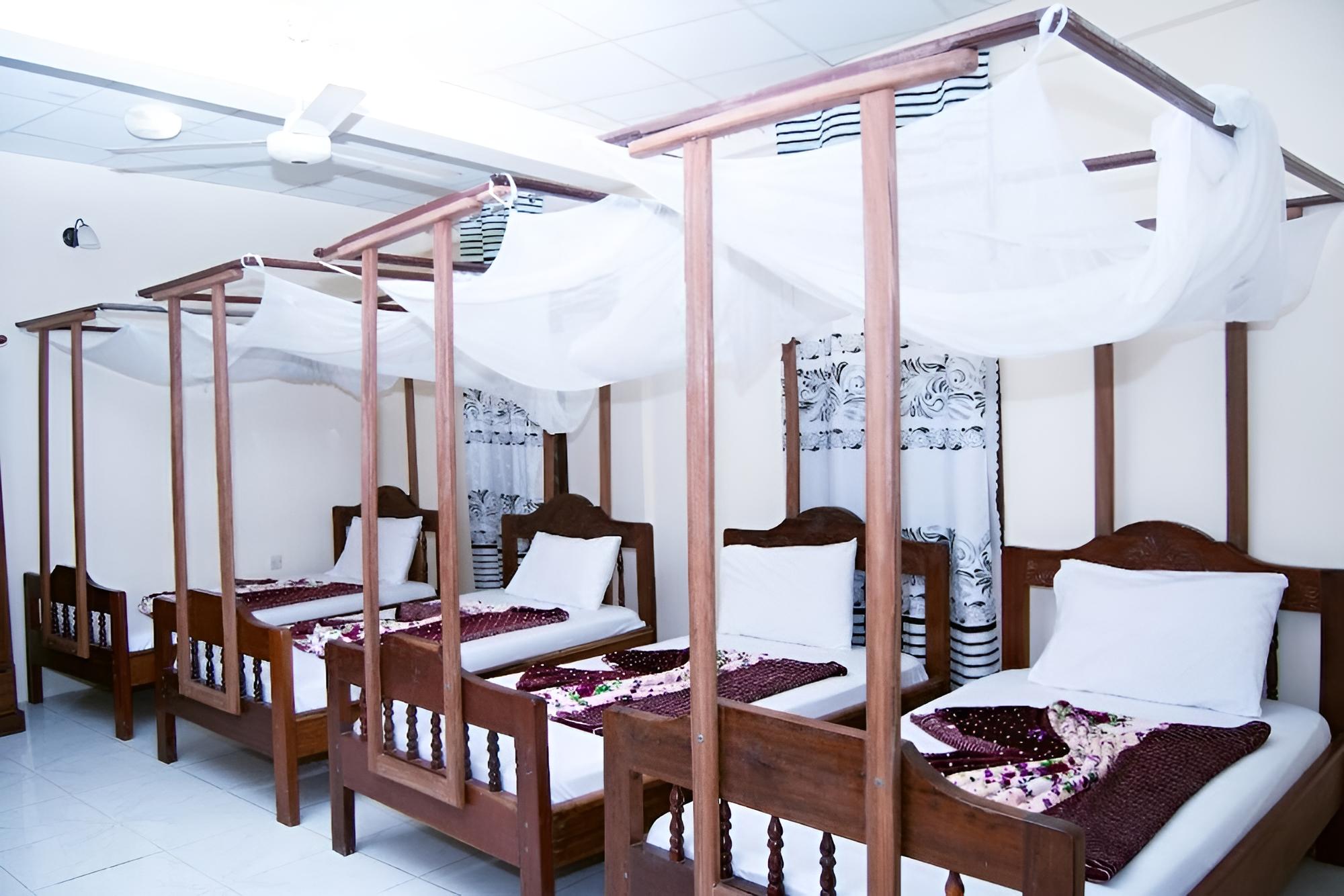 Basic Quadruple Room photo 1