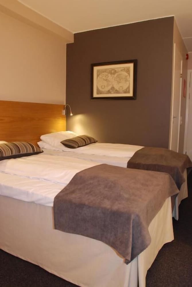 Classic Double Room Single Use, Garden View