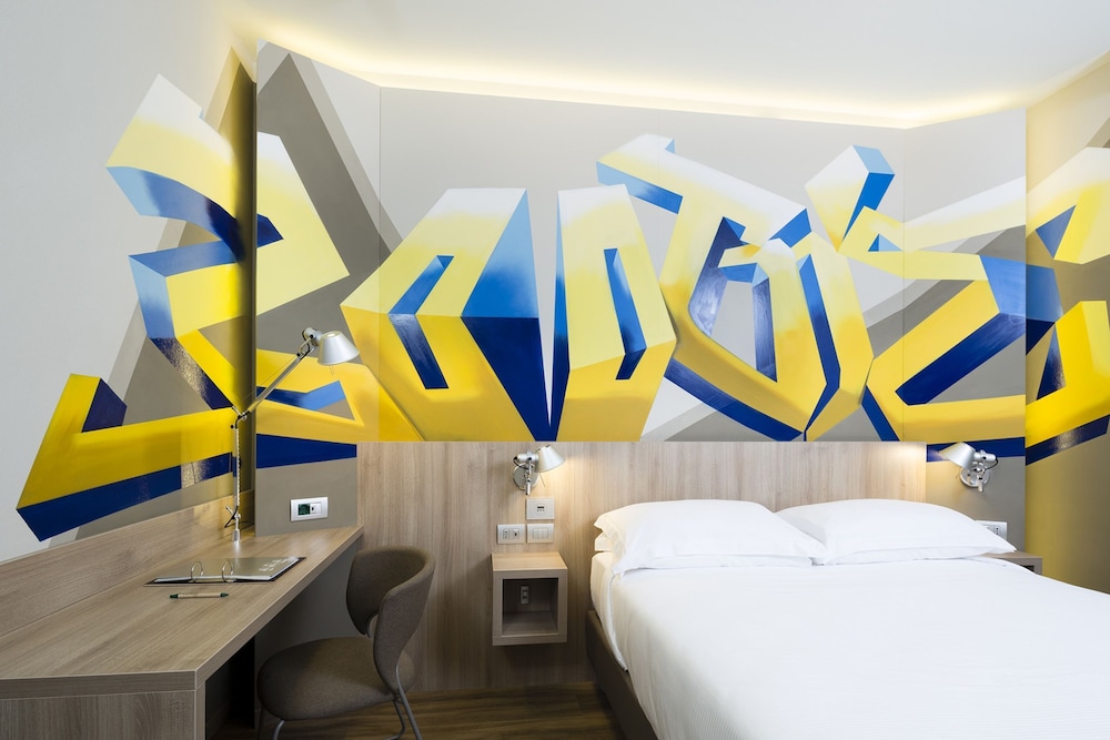 Comfort Room, 1 King Bed, Non Smoking - Photo 3