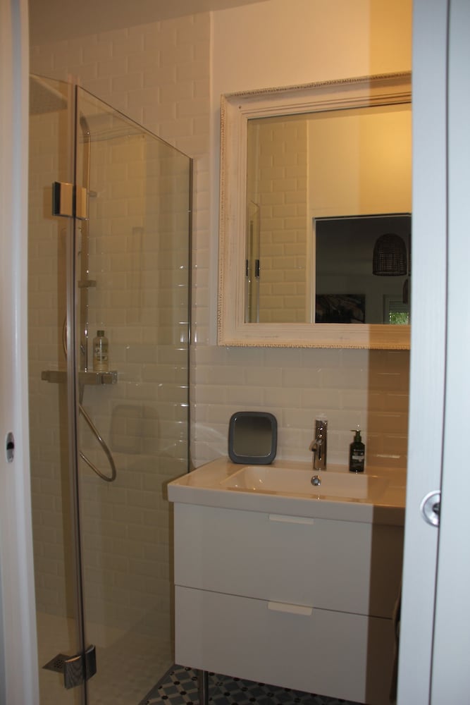 Double or Twin Room photo 3