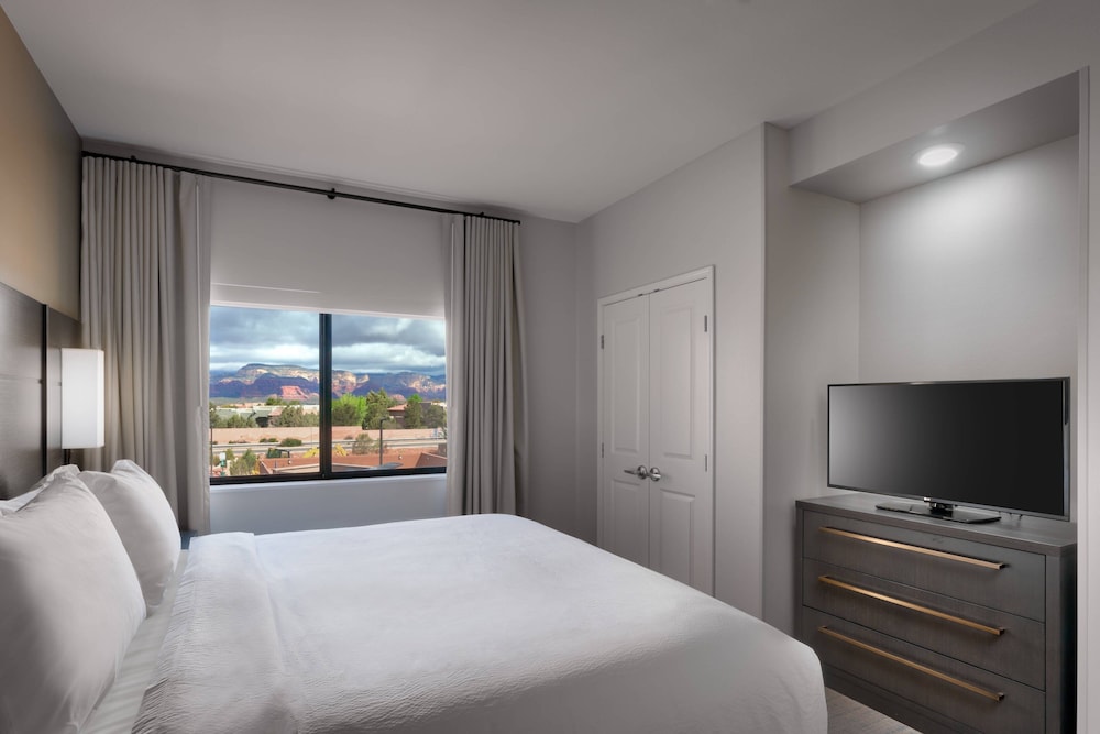 Suite, 1 Bedroom (Mobility Accessible, Tub)