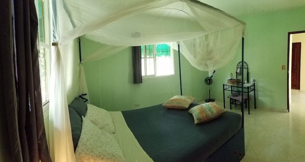 Classic Double Room, 1 Queen Bed, Garden View photo 3