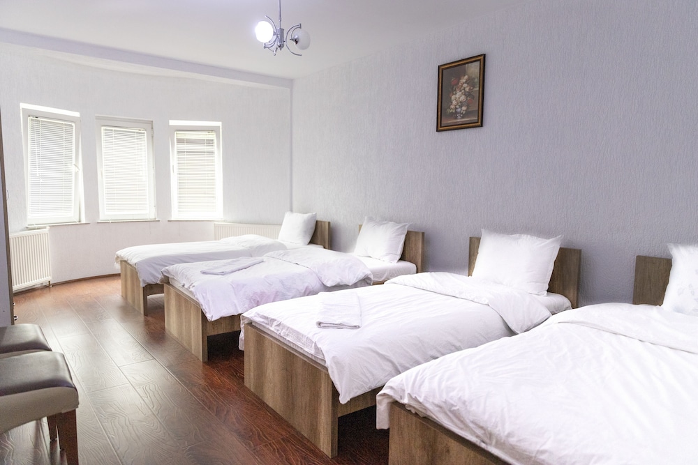 Basic Quadruple Room photo 1