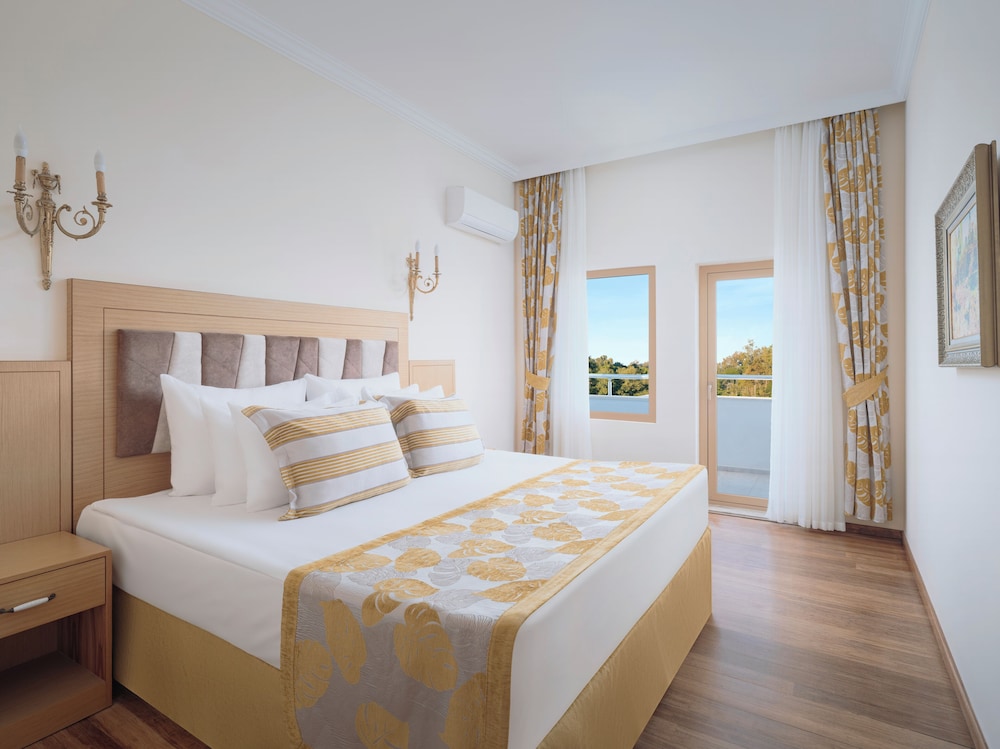 Family Suite Land View Room photo 1