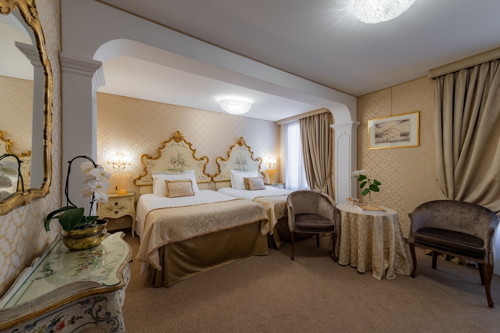 Junior Suite (Triple)