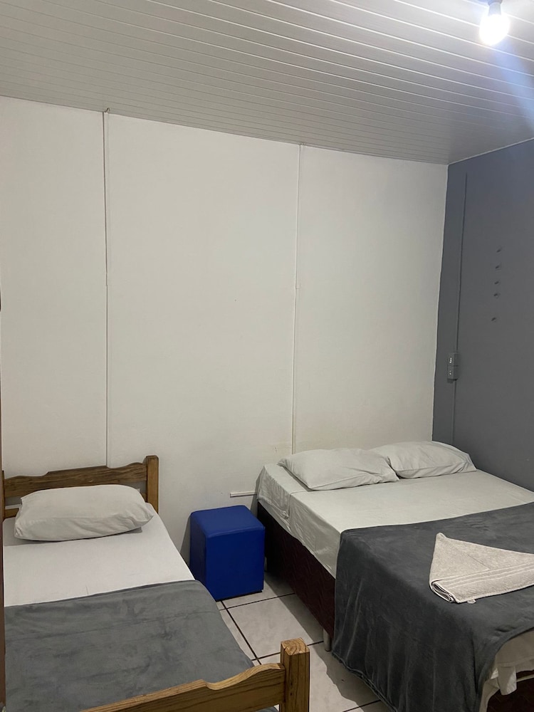 Economy Triple Room photo 1