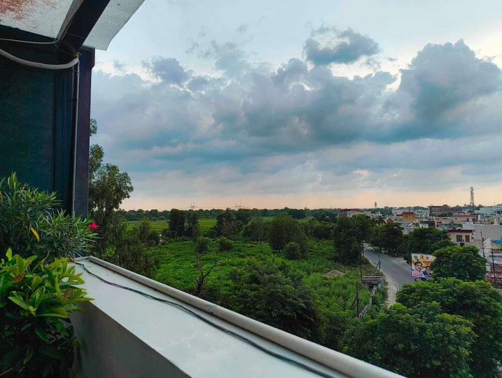 Executive Double Room, Garden View