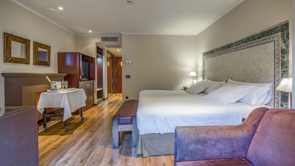 Superior Double or Twin Room photo 2